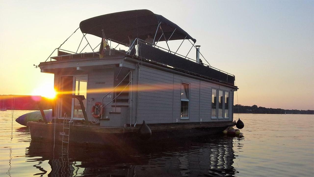 Hotel Hausboot DeLuxe Berlin Exterior foto
