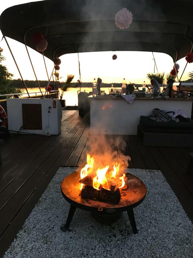 Hotel Hausboot DeLuxe Berlin Exterior foto